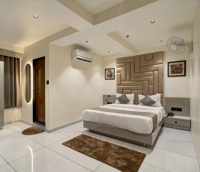 WhatsApp Image 2024-10-09 at 11.22.18 AM